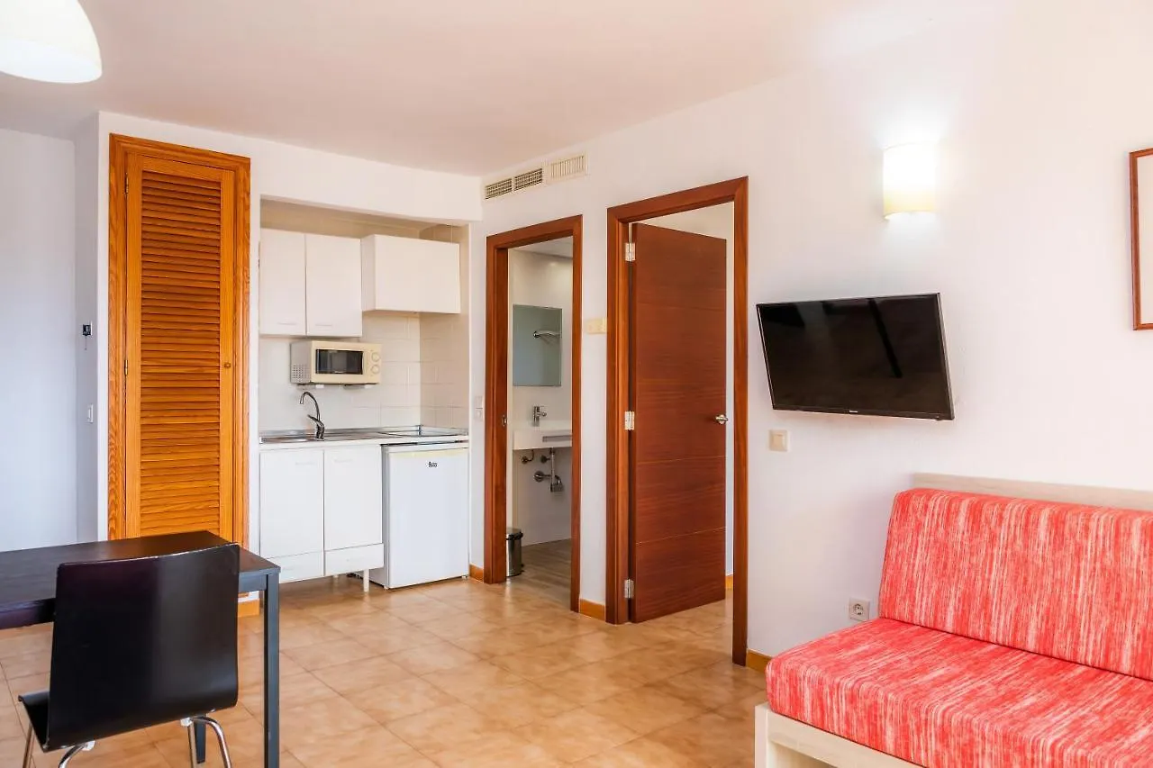 Holiday home Apto Con Terraza 402 Cala Millor  Spain